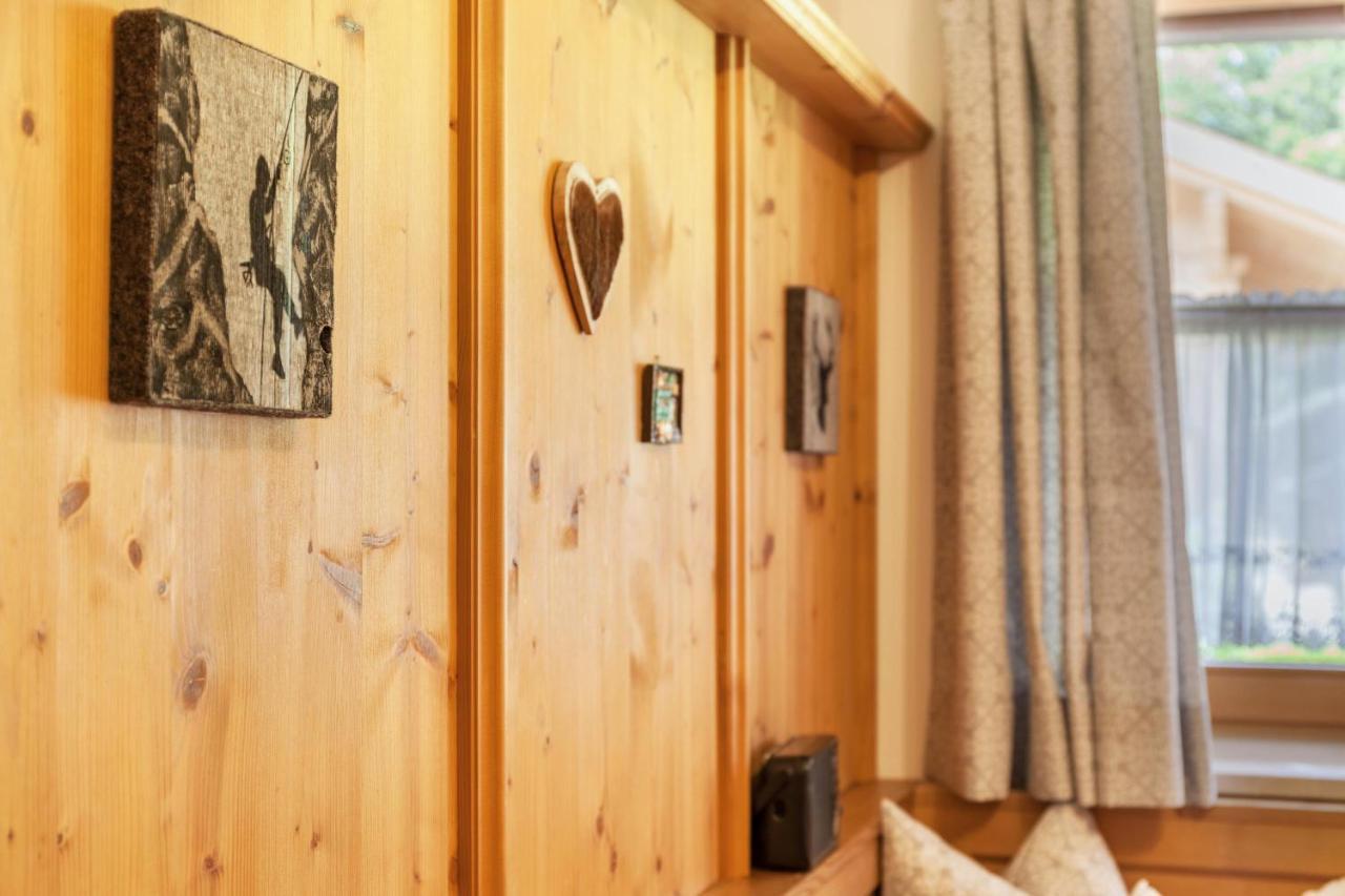 Ferienwohnung Alpenrose グライナウ エクステリア 写真