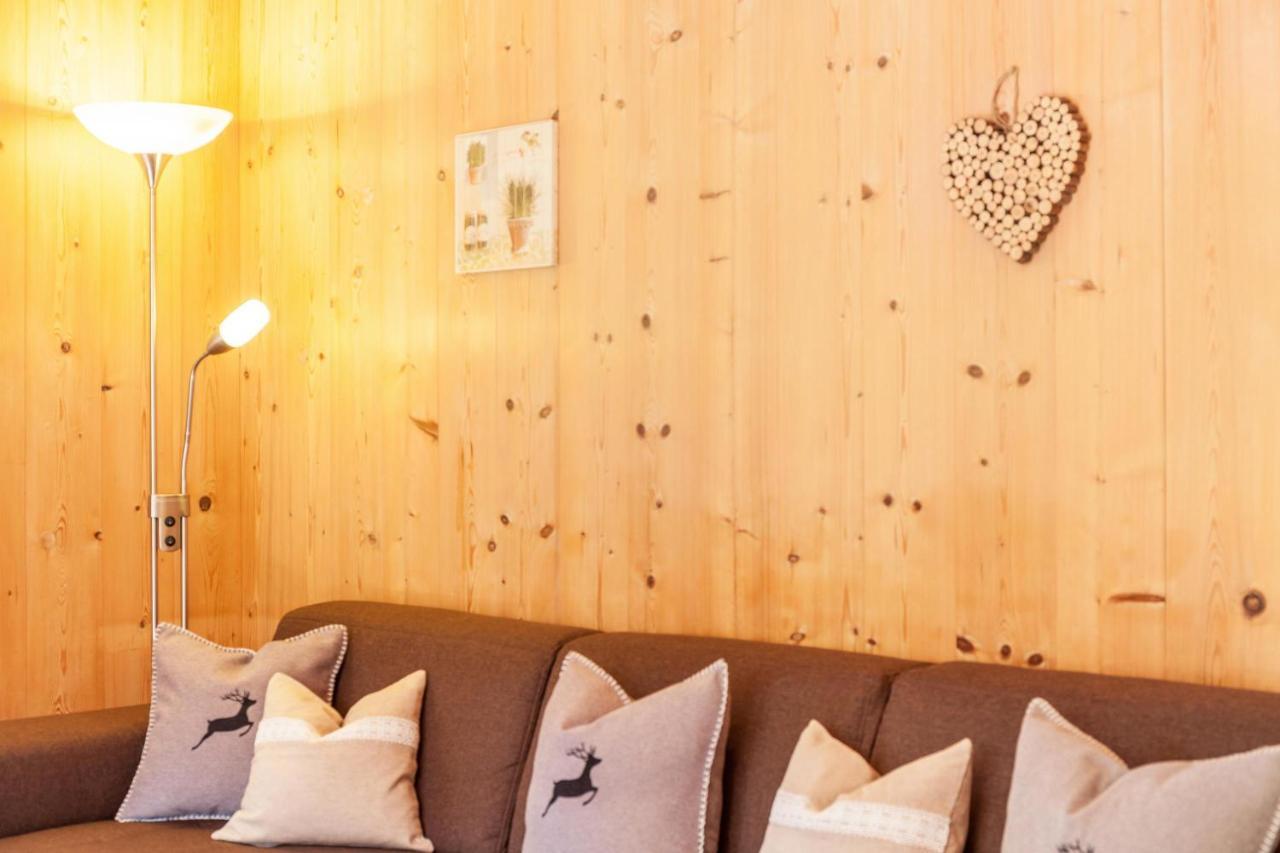 Ferienwohnung Alpenrose グライナウ エクステリア 写真